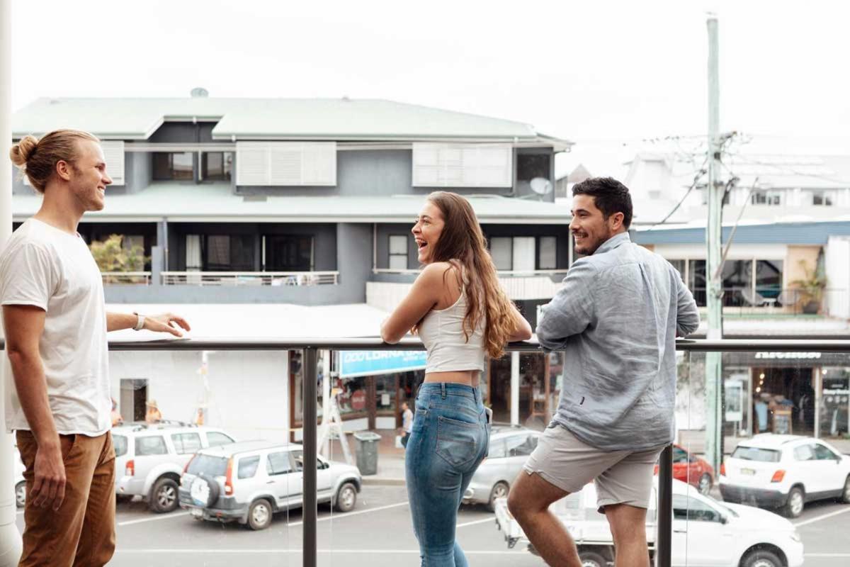 The Surf House Hostel Byron Bay Exterior photo